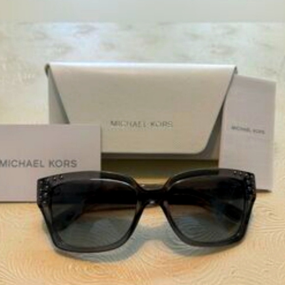 Michael Kors clear grey Sunglasses Banff - Picture 1 of 1